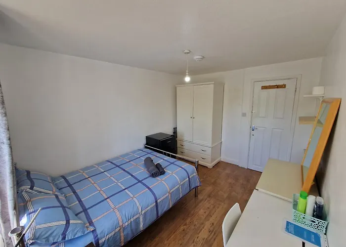 Cozy Double Bedroom In Zone 1-2 Central London